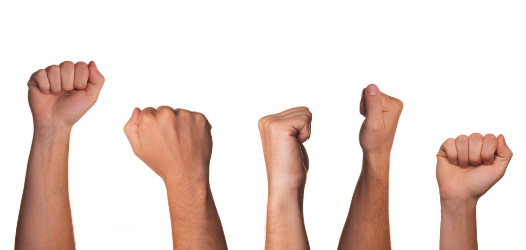 В Краснодаре произошла массовая драка с участием женщины