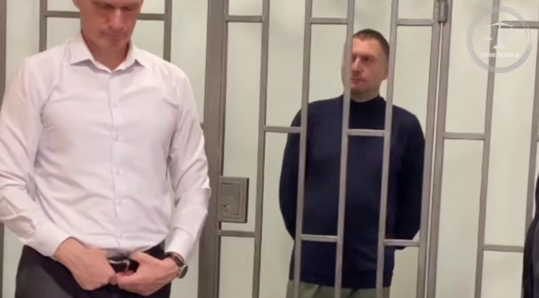 3,5 млн рублей и домашний арест: директор правового департамента Сочи предстанет перед судом