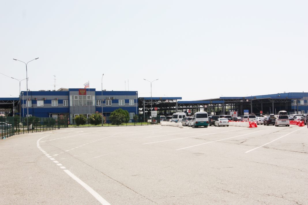 На границе с Абхазией началась реконструкция пункта пропуска Адлер