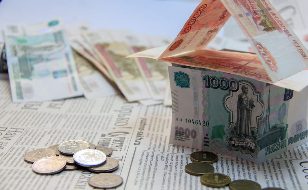 Пенсии вырастут, рассрочку ужесточат, гостиницы в «Госуслугах», Telegram в блоке: что изменится в России в апреле-2026