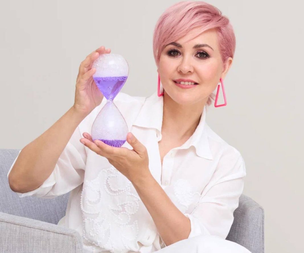 Маски спадут: тревожный прогноз на апрель-2026 от Василисы Володиной