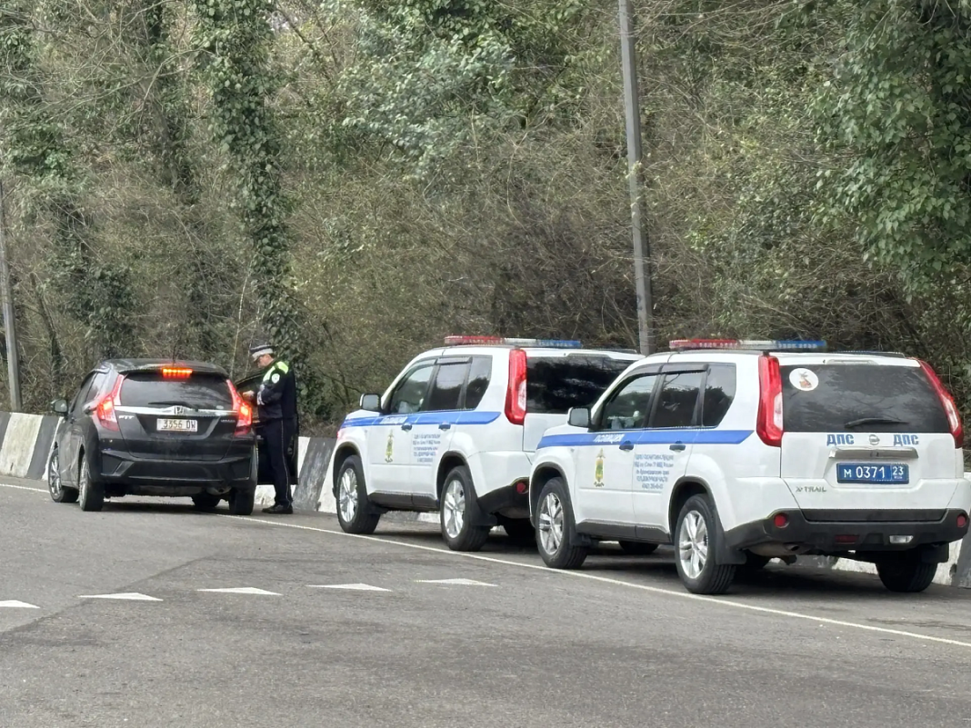 Рейд «Дорожный пристав» в Сочи: более 1,5 млн рублей взыскали с водителей за один день