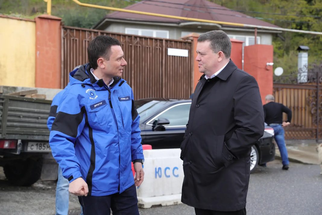 Денис Котиков: сохраняя качество воды, снижать аварийность на сетях Сочинского водоканала Денис Котиков: сохраняя качество воды, снижать аварийность на сетях Сочинского водоканала