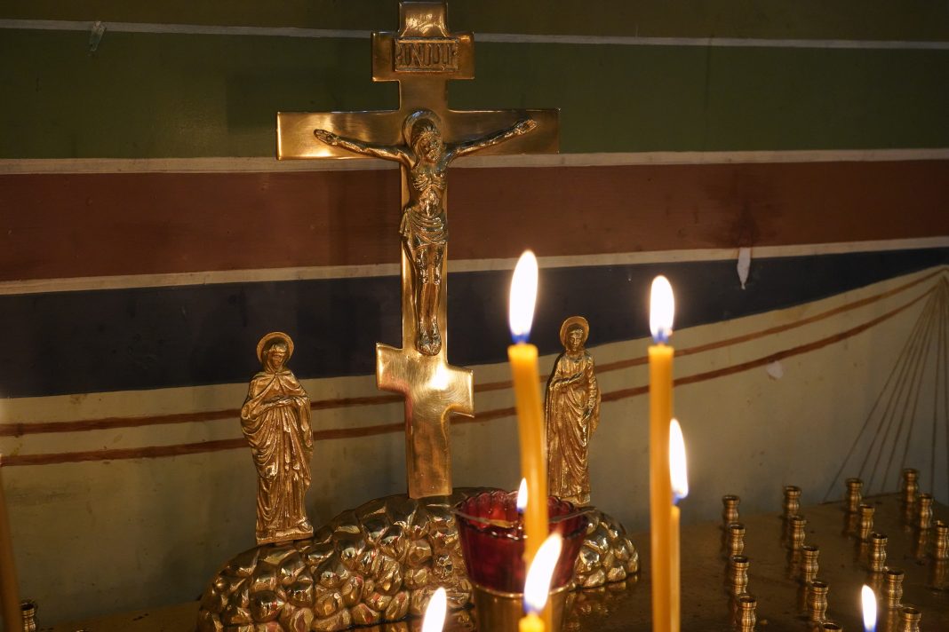 Названы маршруты до кладбищ и расписание автобусов на Радоницу в Сочи