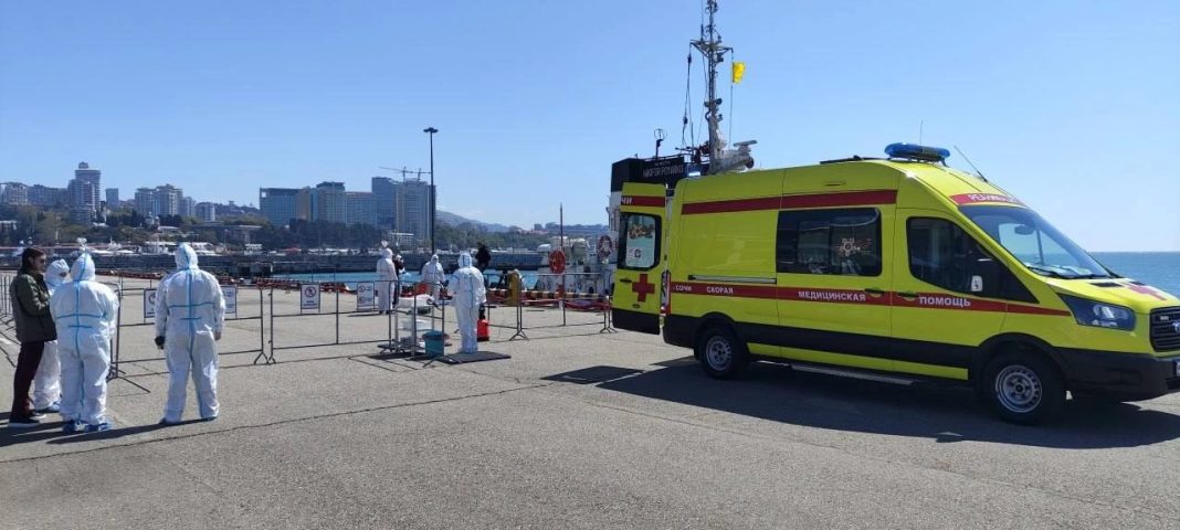 По сценарию — холера: учения по борьбе с инфекцией прошли в Морпорту Сочи