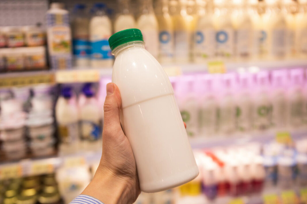 В Сочи 61 организацию поймали на продаже молочной продукции с нарушениями В Сочи 61 организацию поймали на продаже молочной продукции с нарушениями