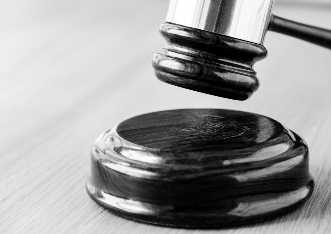 В Сочи отец и сын получили реальные сроки и штраф 3 млн рублей за попытку вернуть бойца из зоны СВО за взятку В Сочи отец и сын получили реальные сроки и штраф 3 млн рублей за попытку вернуть бойца из зоны СВО за взятку