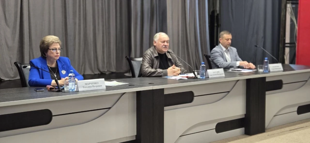 Депутат Константин Затулин встретился 19 мая с жителями Белореченска и ответил на личные вопросы Депутат Константин Затулин встретился 19 мая с жителями Белореченска и ответил на личные вопросы