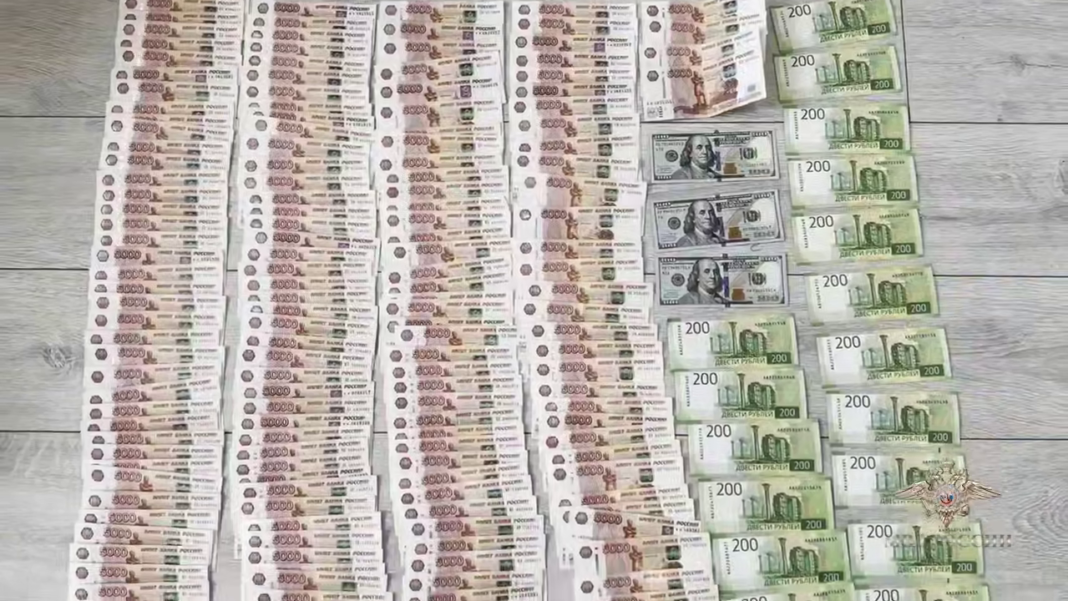 «Фарм-мафия» на курорте: более 33 тысяч блистеров сильнодействующих препаратов изъято в Сочи у участников ОПГ «Фарм-мафия» на курорте: более 33 тысяч блистеров сильнодействующих препаратов изъято в Сочи у участников ОПГ
