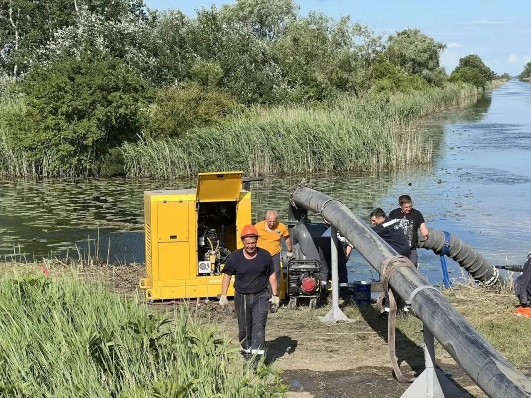 Вода наступает: площадь подтопления на Кубани превысила 10 тысяч гектаров Вода наступает: площадь подтопления на Кубани превысила 10 тысяч гектаров