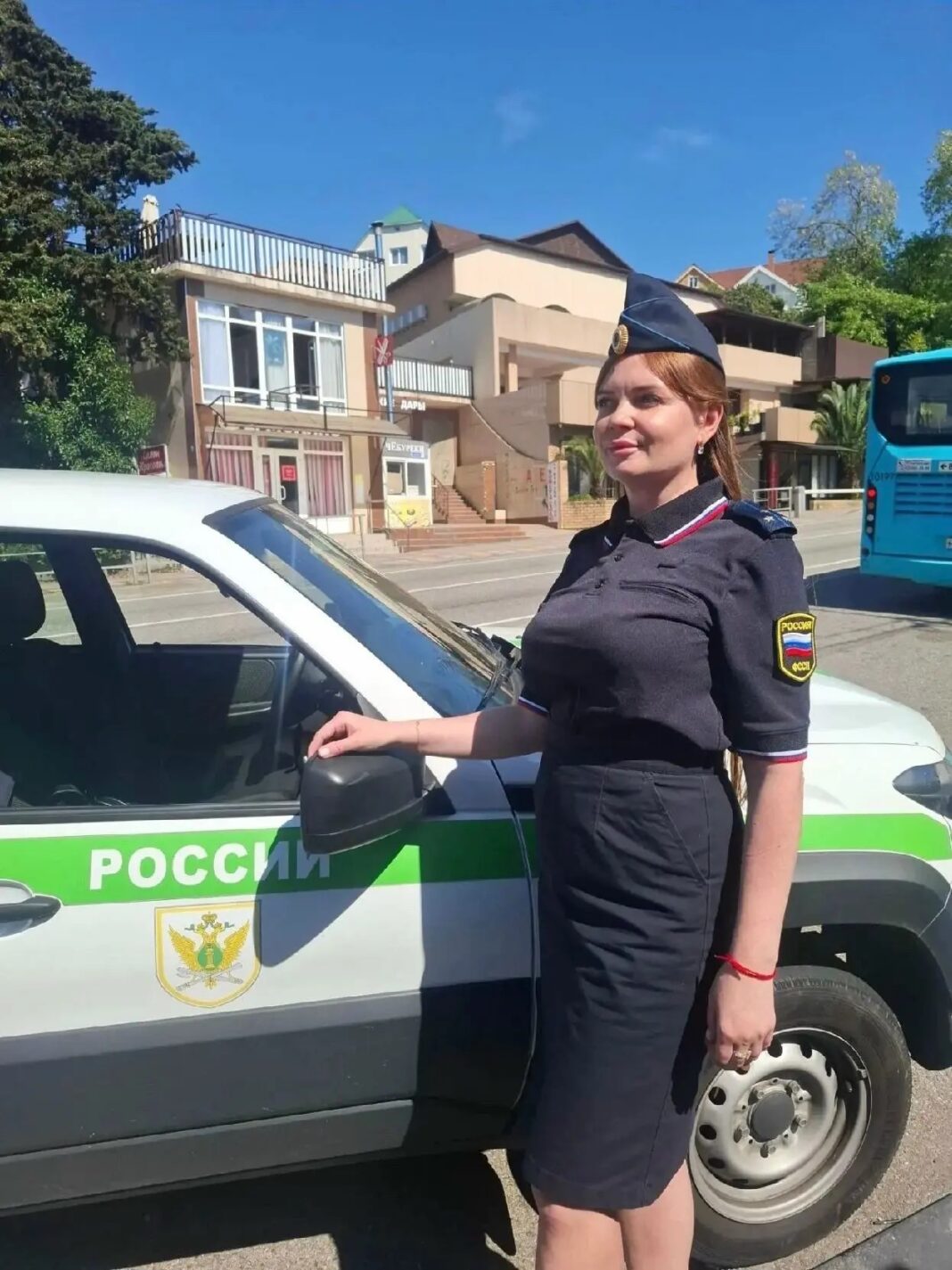 В Сочи владелец демонтировал сарай для сапбордов после вмешательства приставов В Сочи владелец демонтировал сарай для сапбордов после вмешательства приставов