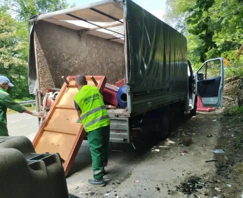 Вывоз мусора и покос травы: в Лазаревском районе Сочи продолжают благоустраивать территории Вывоз мусора и покос травы: в Лазаревском районе Сочи продолжают благоустраивать территории