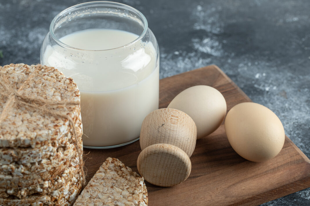 Врач назвала безопасные продукты для позднего перекуса Врач назвала безопасные продукты для позднего перекуса