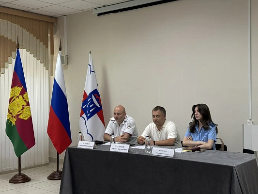 Благоустройство, дороги и безопасность: в Сочи прошла встреча с жителями ТОС «Прохладная Долина» Благоустройство, дороги и безопасность: в Сочи прошла встреча с жителями ТОС «Прохладная Долина»