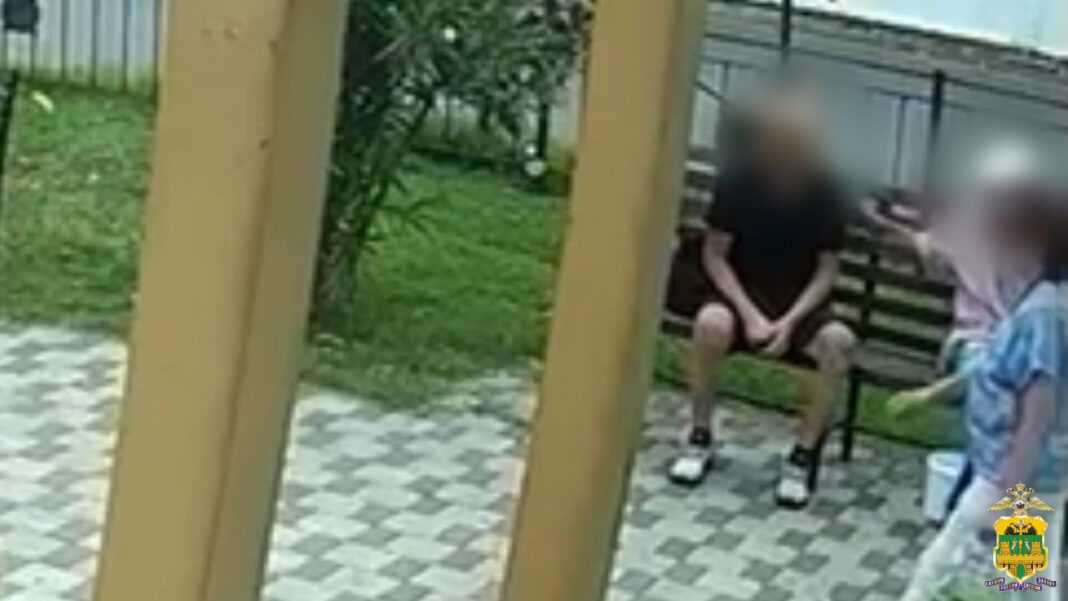 Кража на 18 тысяч: сочинец пострадал от нового знакомого Кража на 18 тысяч: сочинец пострадал от нового знакомого