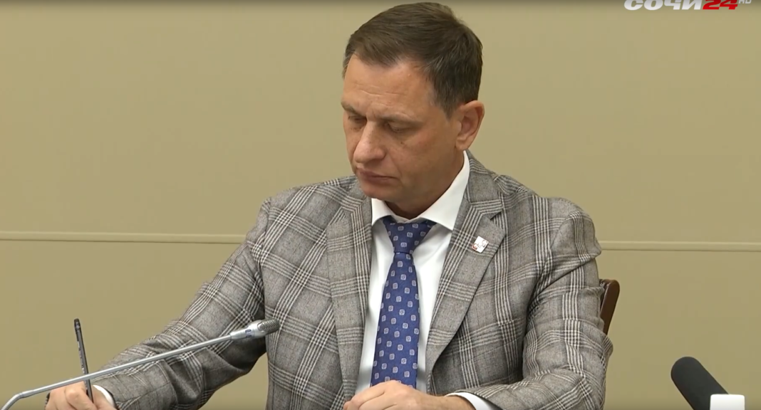 Штормовое предупреждение в Сочи Штормовое предупреждение в Сочи